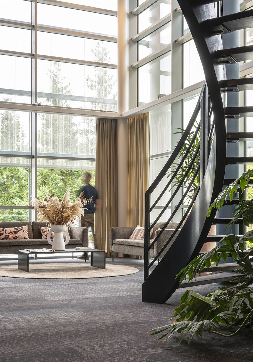 Bouskul_Whome_07.25_3