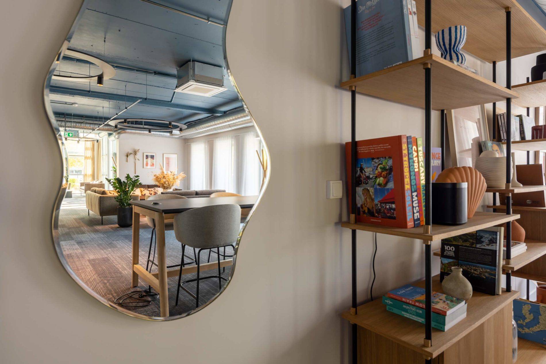 Centre d'Affaires à Saint-Herblain : bureaux, coworking et salles de réunion 12 Location de bureaux à Nantes, open spaces, domiciliation et salles de réunion à Nantes - Whome