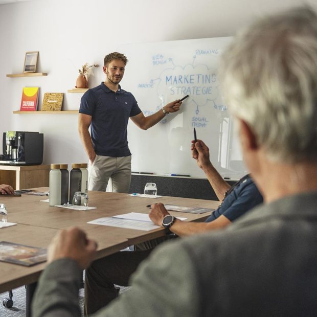 Centre d'affaires à Saint-Sébastien-sur-Loire : bureaux, coworking et salles de réunion 5 Whome- bureaux-coworking et espaces partagés