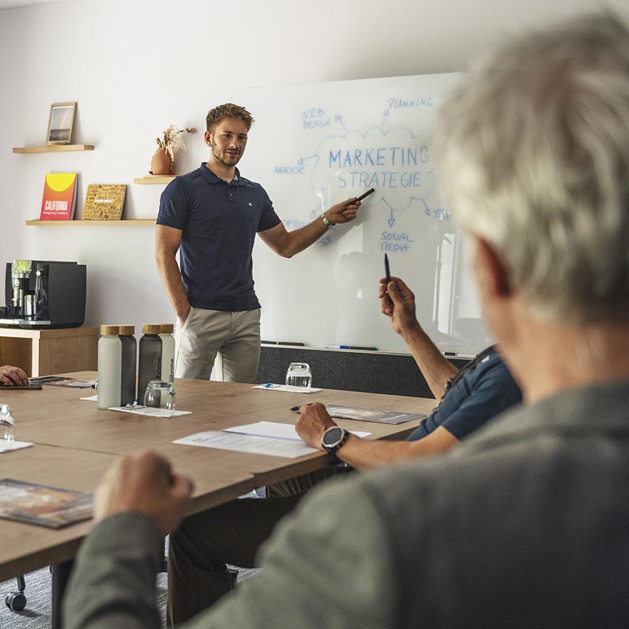 Location de bureaux professionnels équipés et flexibles 12 Whome- bureaux-coworking et espaces partagés
